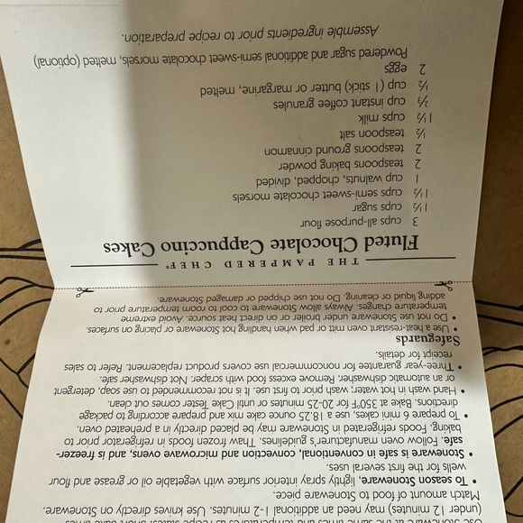 NIB never used Pampered Chef Mini Fluted Stoneware Pan, makes 6 mini Bundt cakes - Picture 5 of 5